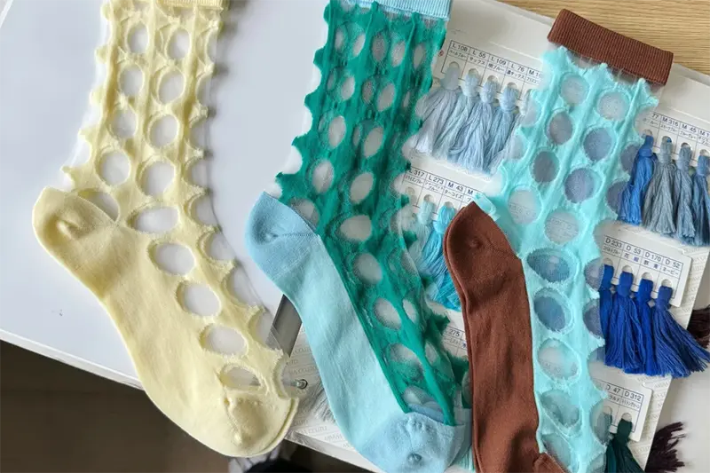 Custom sock sample approval before bulk production