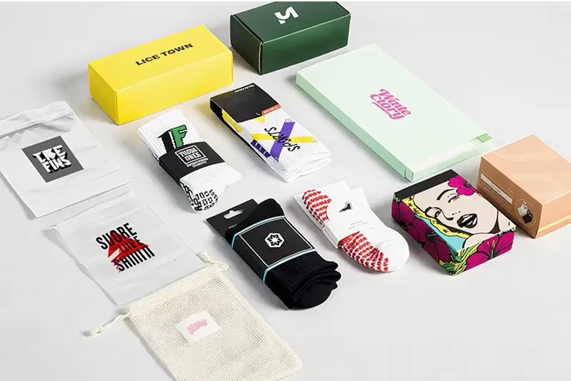 Custom sports sock packaging with bags bands tags and bulk packing options