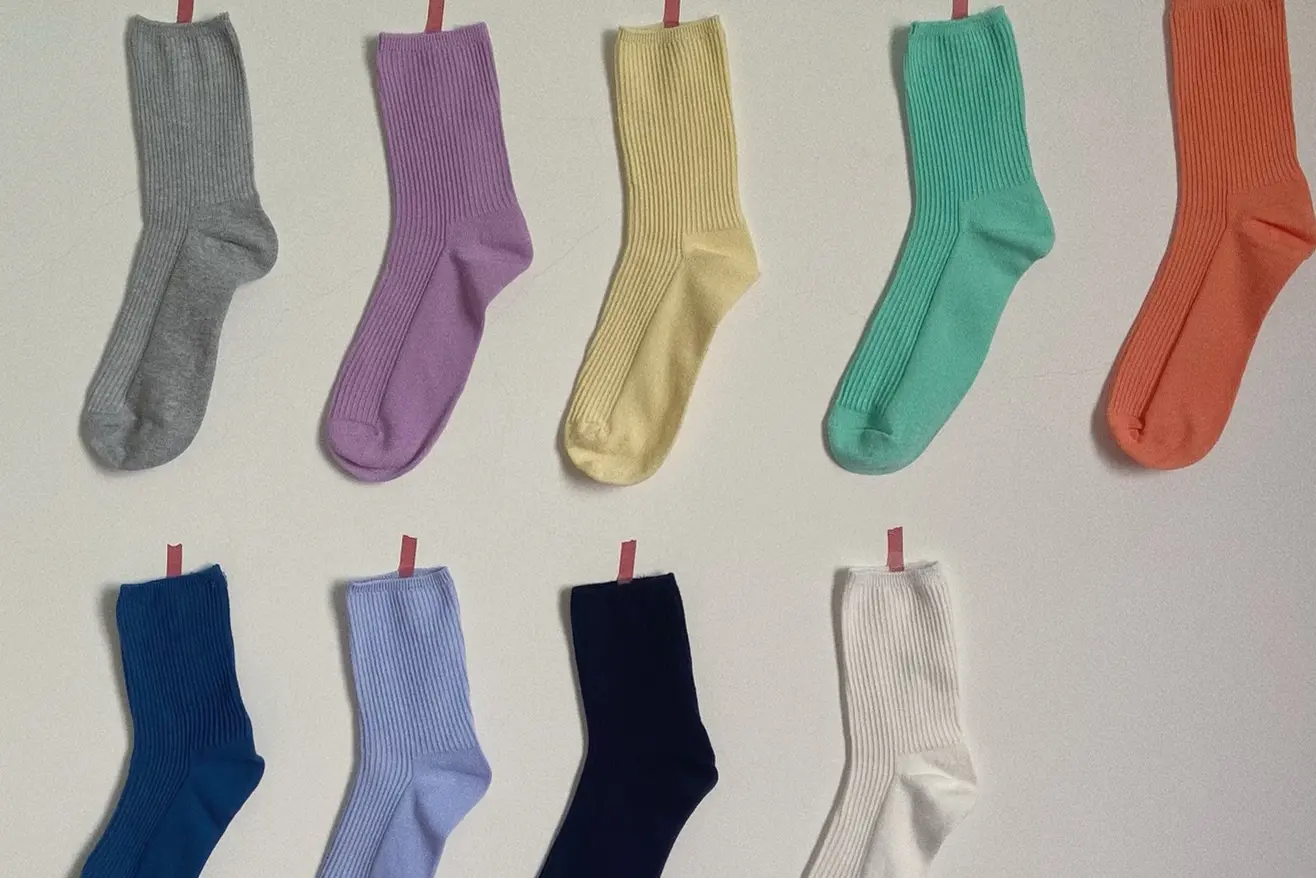 Solid color custom socks for simple color planning