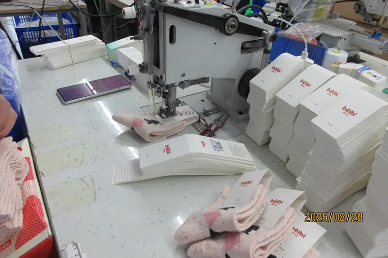 Custom sock packaging review