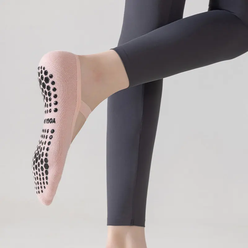Fitness ankle sock logo placement and low cut comfort detail