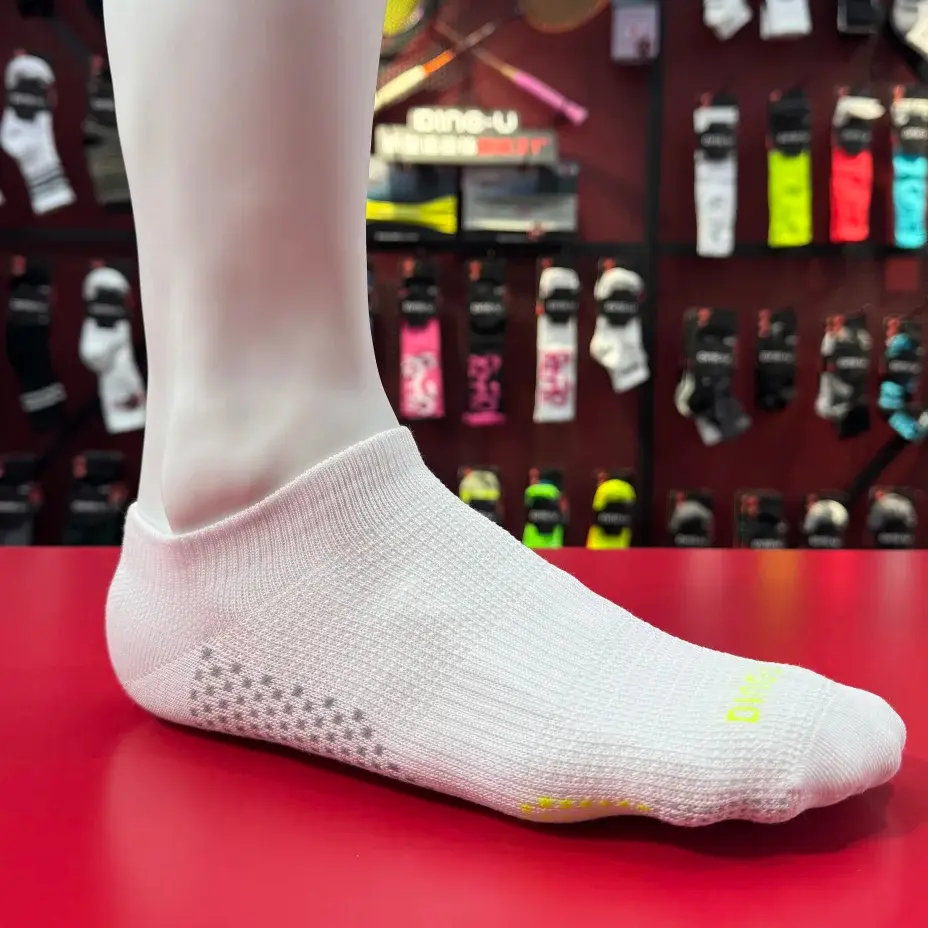 Custom running ankle socks with low cut fit for training groups and active brands